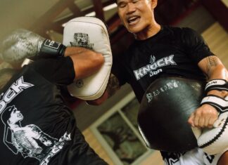 mr knock muay thai